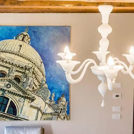 Appartement élite Stunning Venetian Apt. Close Accademia *
