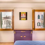 Elite Stunning Venetian Apt. Close Accademia *