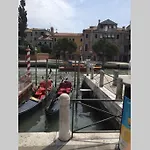 Elite Stunning Venetian Apt. Close Accademia