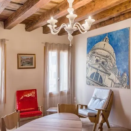 Elite Stunning Venetian Apt. Close Accademia * Venedig