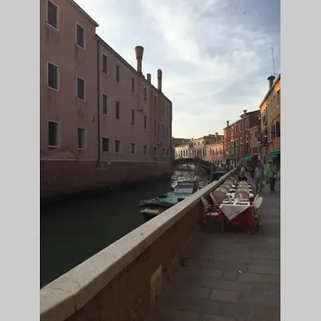 Elite Stunning Venetian Apt. Close Accademia Apartment Venedig